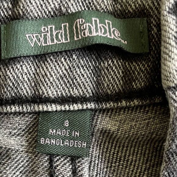 Wild Fable High Rise Button Front Cutoff Jean Shorts Size 8 - Picture 3 of 6